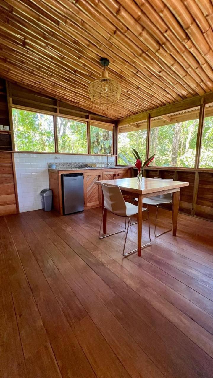 Akwaba Bed & Breakfast *